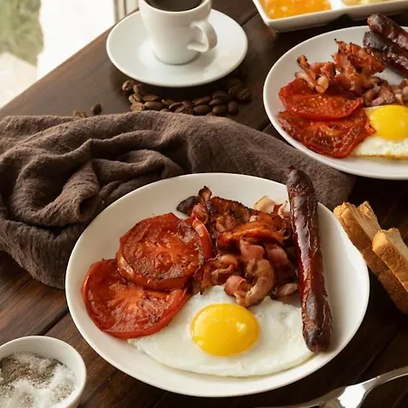 Hill Bed & Breakfast